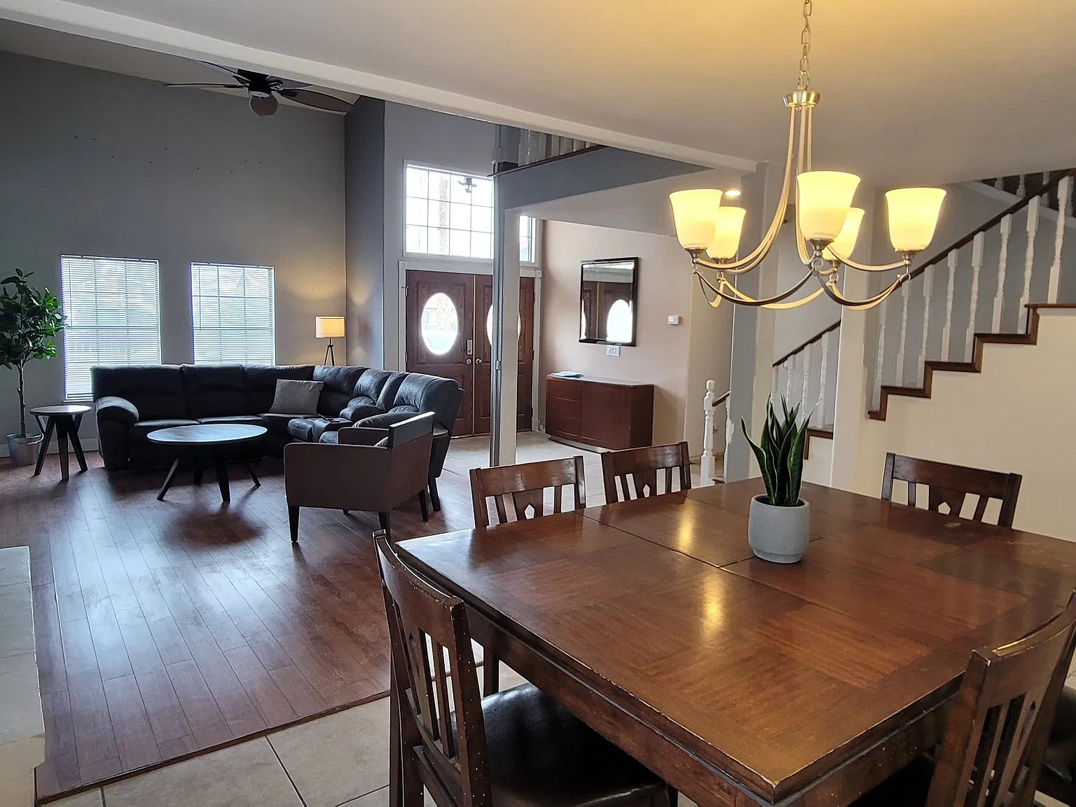 4 bed, 2000 sqft, $925 — Photo 4
