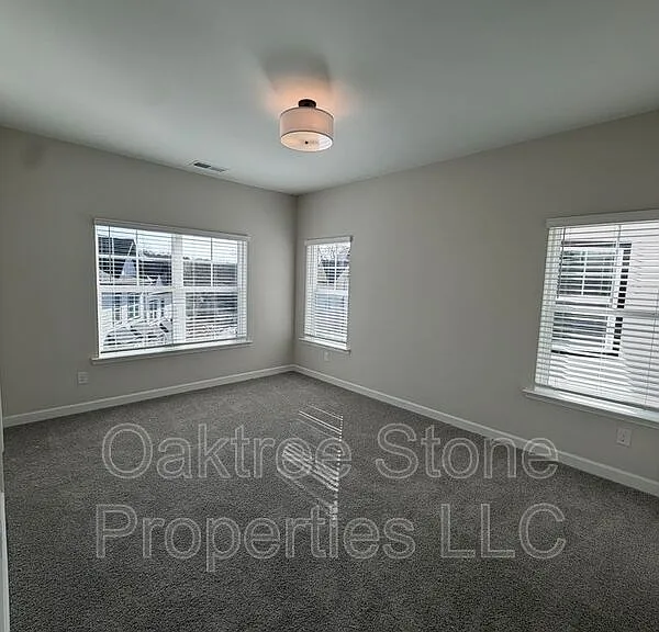 1971 Hollywood Rd NW — Photo 32
