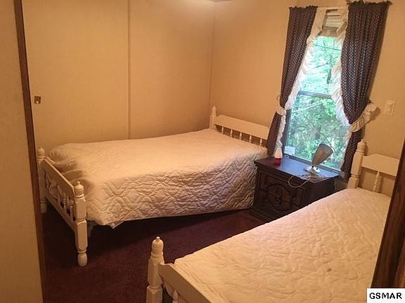 2nd image of 1633 Sky View Dr W