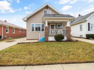 2919 Gillen St, Racine, WI 53403