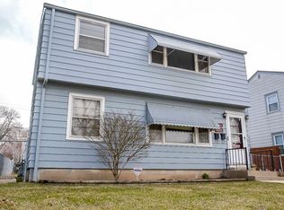 3526 S 1st St, Milwaukee, WI 53207