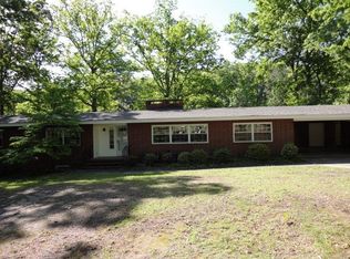 2211 Tanglewood Dr, Sanford, NC 27330