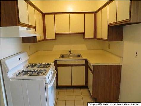 5th image of 120 Fayette Ave #E2