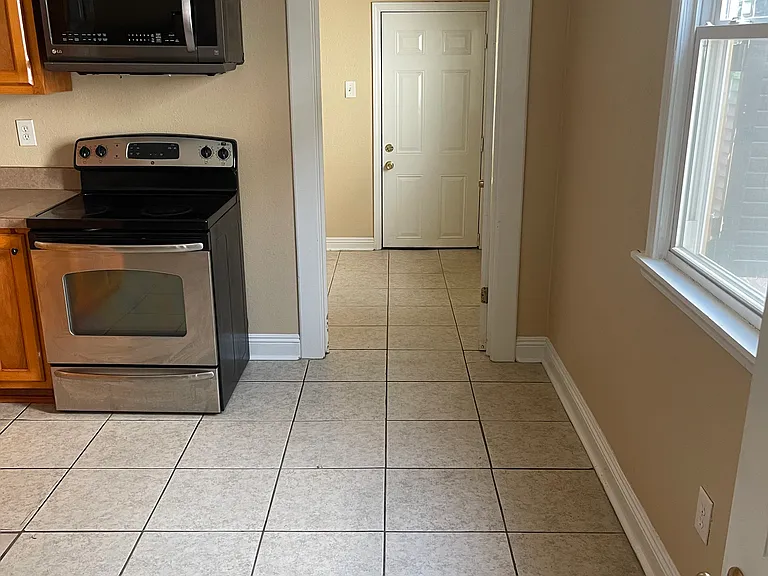 1714 Fern St — Photo 10