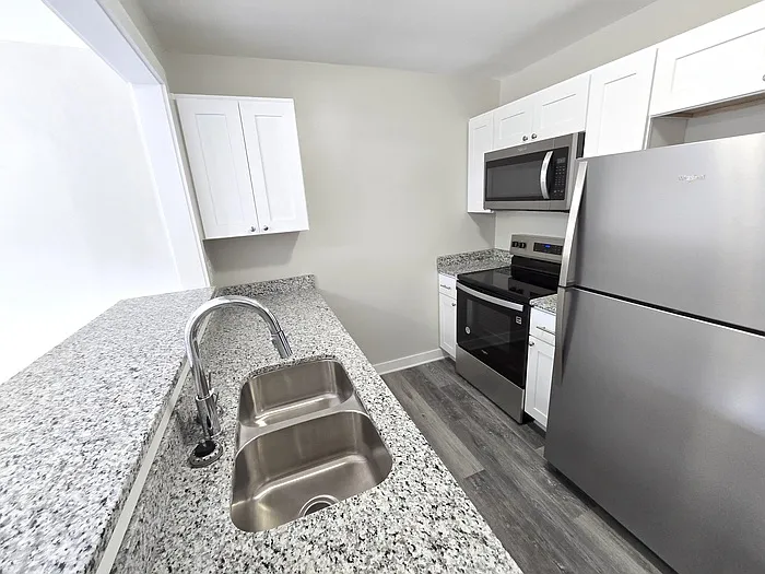 1 bed, 1.0 bath, $1,195 — Photo 3