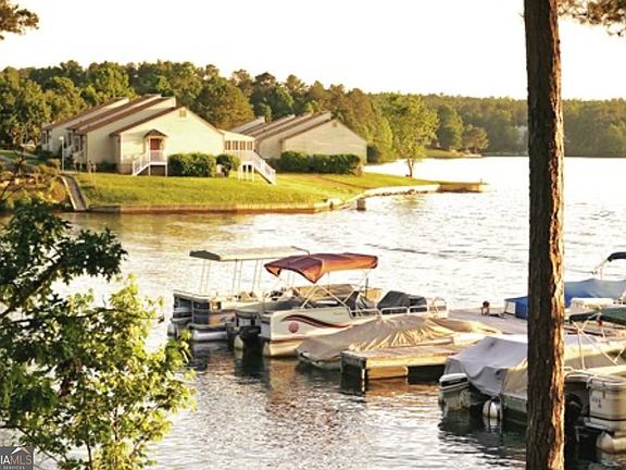 4th image of 6034 Belle Meade Ct