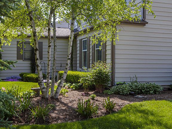2nd image of 387 Allison Ct
