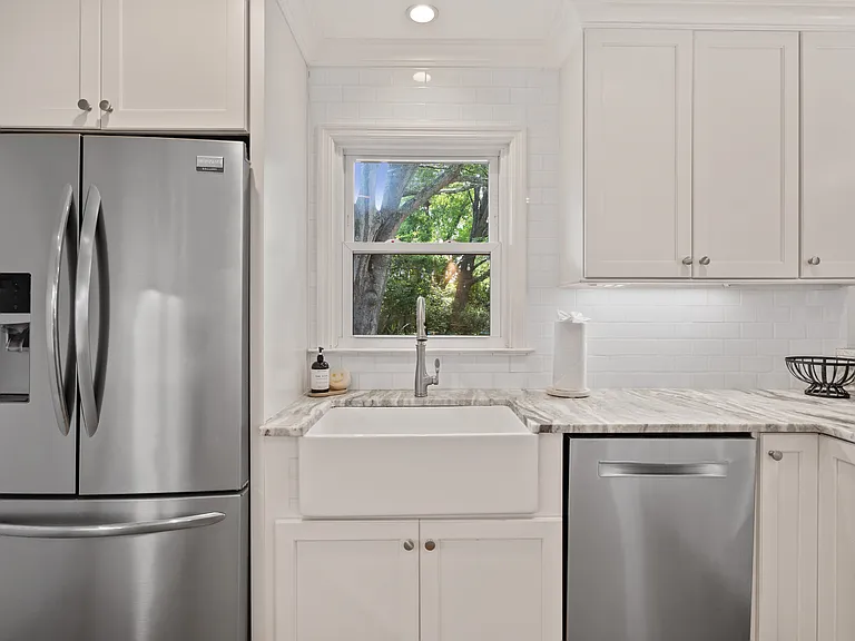 1043 Fort Sumter Dr — Photo 12