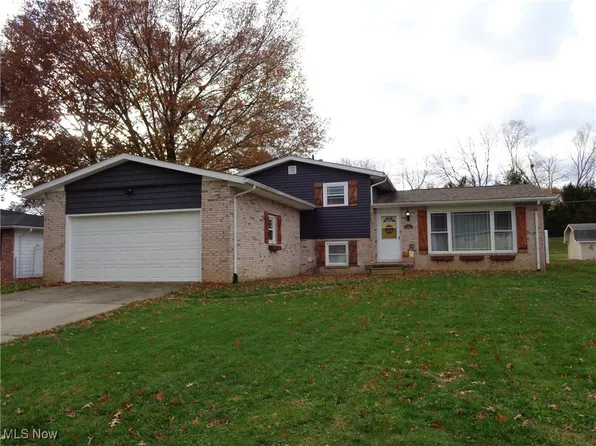 203 Brookfield St, Louisville, OH 44641