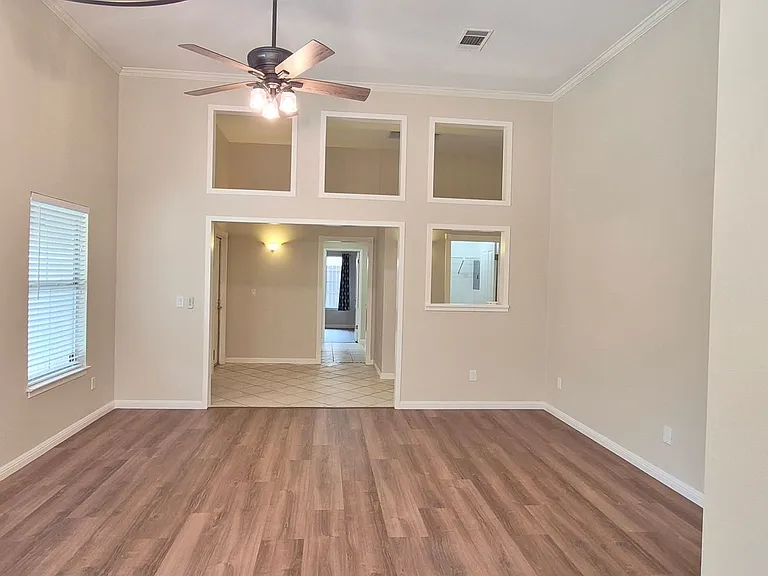 784 Arabian Cir — Photo 6