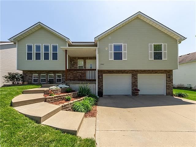 1st image of 3207 Arbor Lake Dr