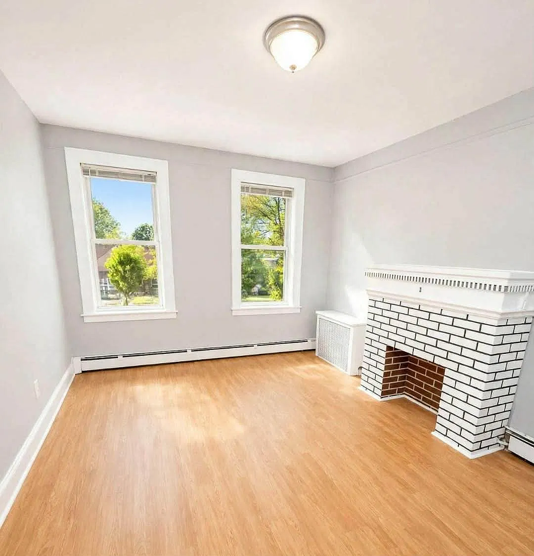 115 Grafton Ave — Photo 2