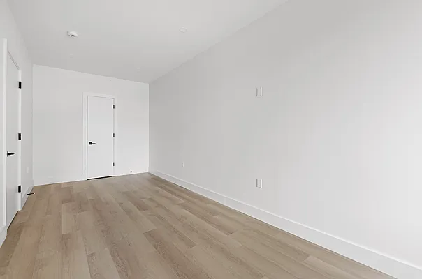 Rented by REAL New York | media 32