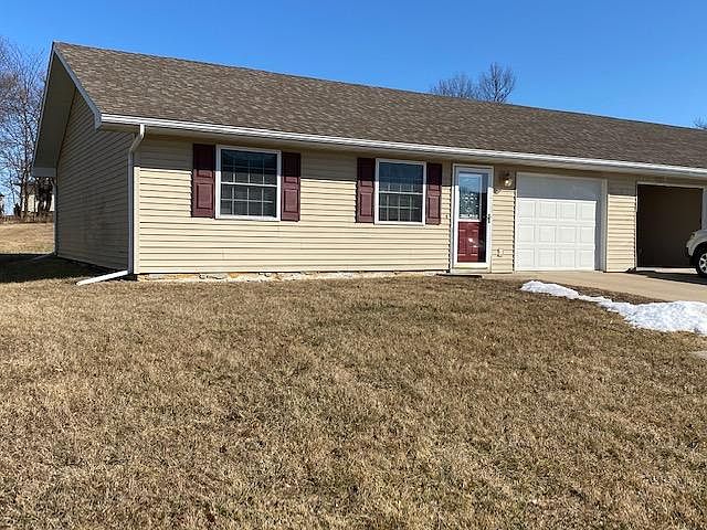1st image of 8 Bobwhite Dr