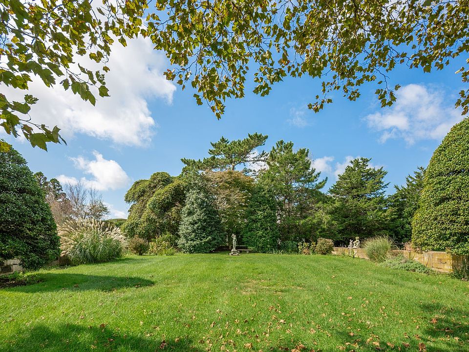 371 Gin Ln, Southampton, NY 11968 Zillow