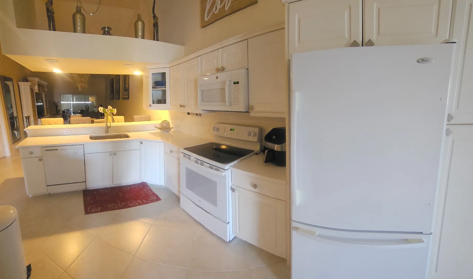 2 bed, 1610 sqft, $5,500 — Photo 3
