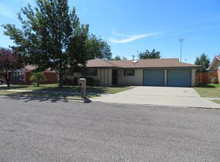 408 E June St, Alpine, TX 79830