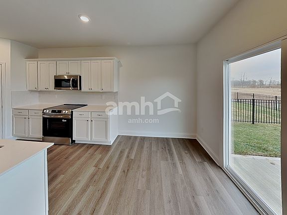 3rd image of 9130 Henley Ave