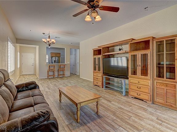5th image of 2304 Willow Wren Dr
