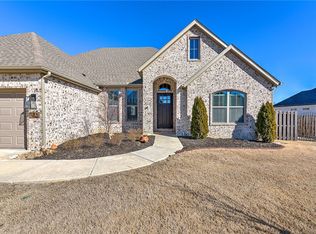 1410 Montieri Dr, Centerton, AR 72719