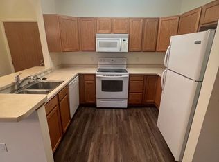 101 Elliott Ln #14302446, Oregon, WI 53575