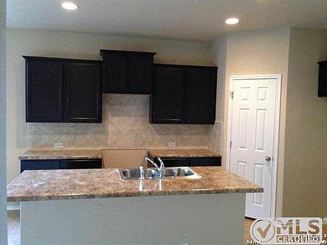 2nd image of 150 Finch Knl