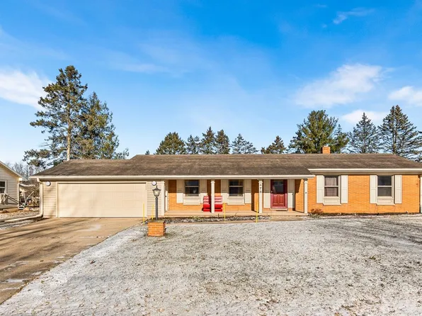 478 Sunset Ct, Denmark, WI 54208