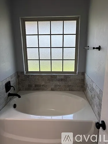 3902 Wiltshire Dr — Photo 11
