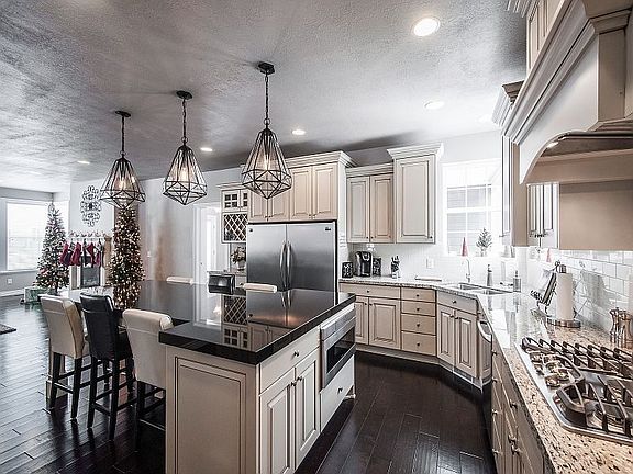 5th image of 4348 W Clarks Hill Dr