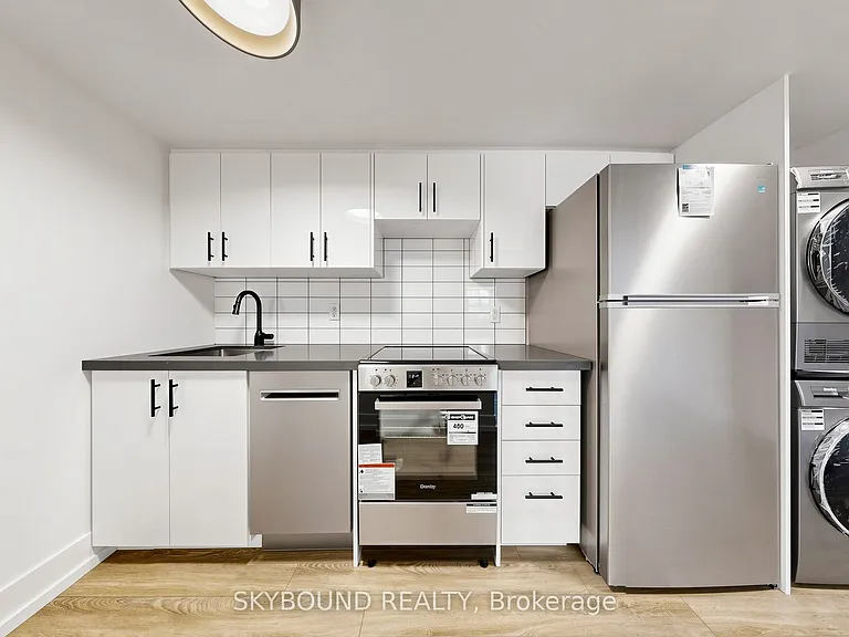 139 Wineva Ave #B — Photo 7