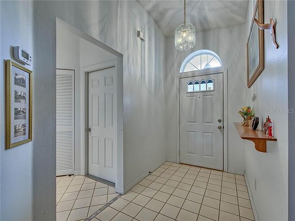 4th image of 32643 Oak Park Dr