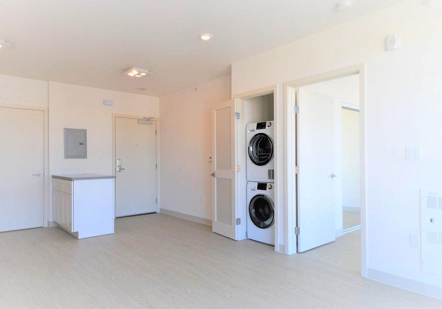 24 Franklin St Unit 601 - Image 5