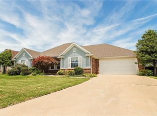 1816 Lancaster Dr, Springdale, AR 72762