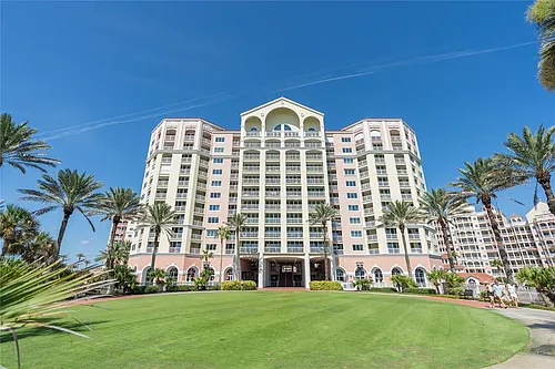 200 Ocean Crest Dr Photo 1
