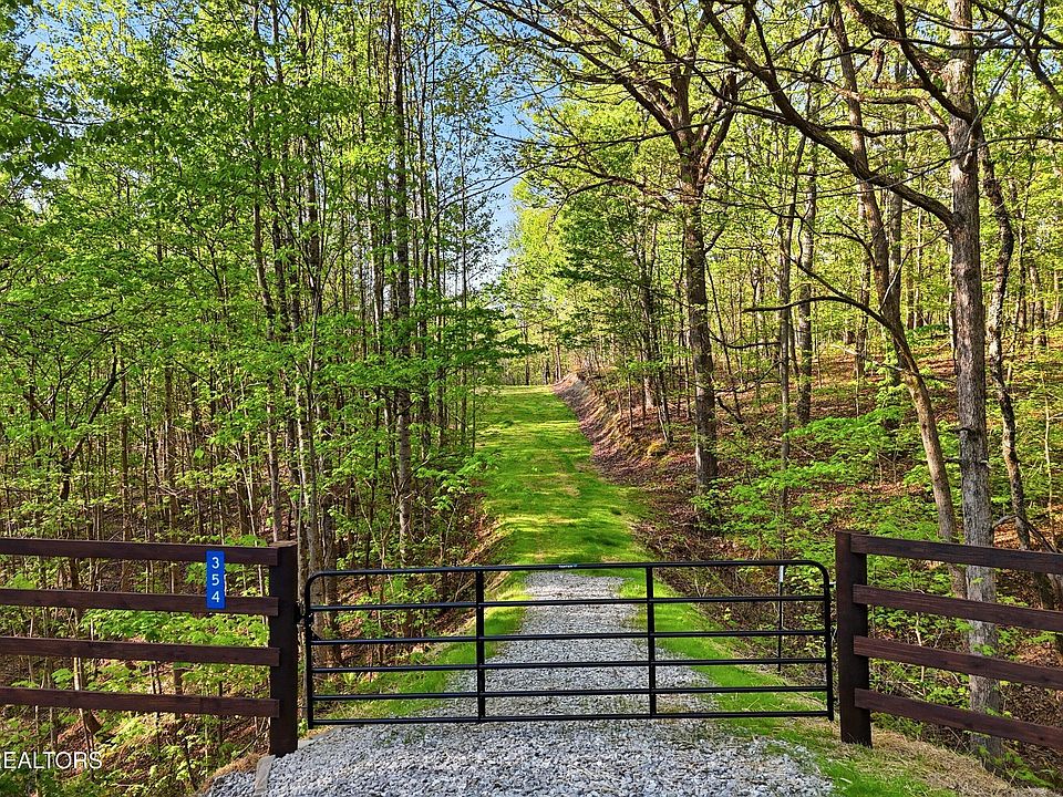 1st image of 354 Ladd Ridge Rd