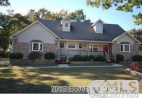 GREAT CURB APPEAL