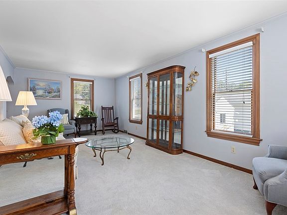 5th image of 3486 Frye Ave