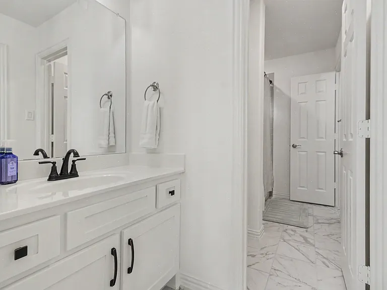 3814 Windmill Ct — Photo 6