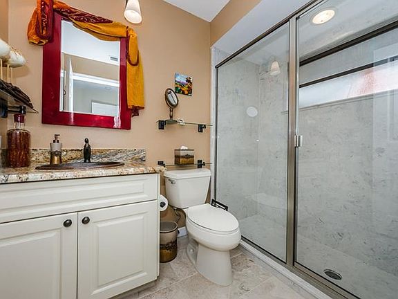5th image of 1043 Royal Troon Ct