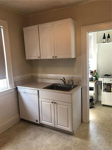 2nd image of 89 Maplewood Ave #1F