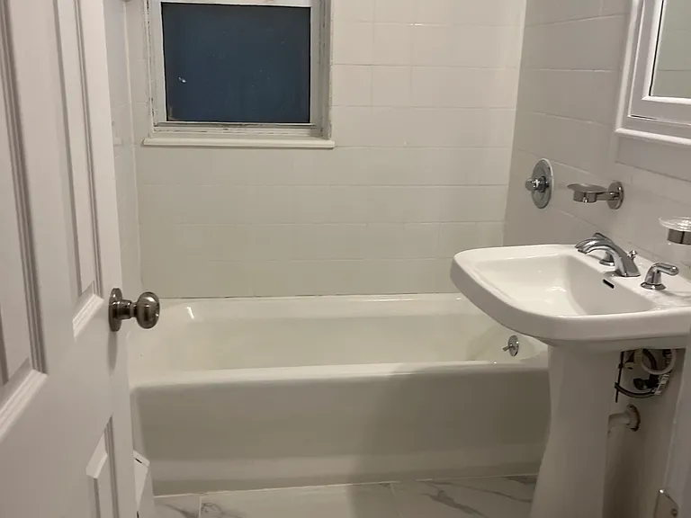 Westfield Manor — Photo 31