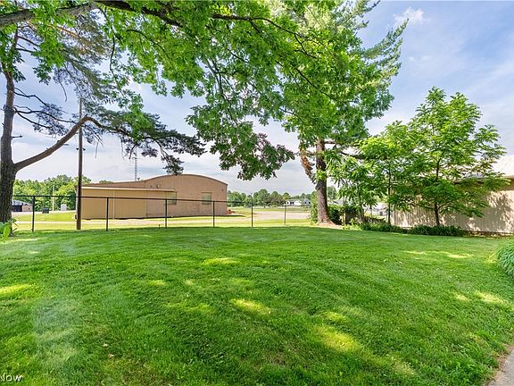 5th image of 13134 Lincoln Way NW