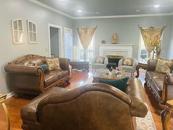 2nd image of 1153 Taborlake Dr