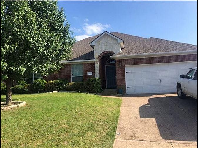 1st image of 117 Singletree Ln