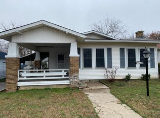 3012 Meadowbrook Dr, Fort Worth, TX 76103