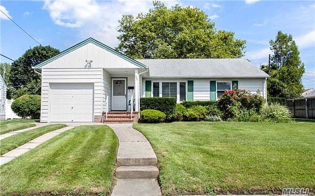 1st image of 1803 Midland Dr