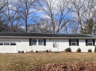 2005 County Farm Rd, Kell, IL 62853