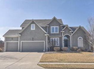 15022 S Roxburghe St, Olathe, KS 66061