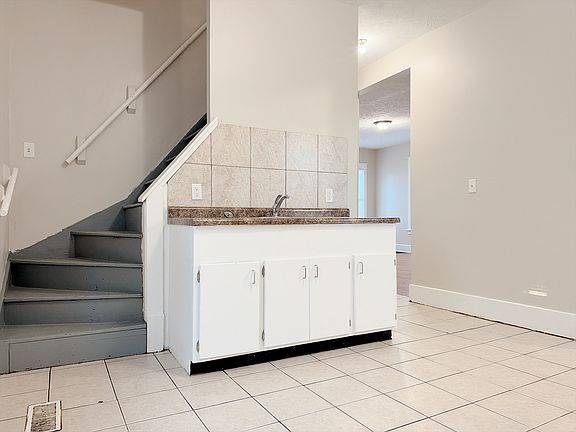 3rd image of 3309 Ames Ave