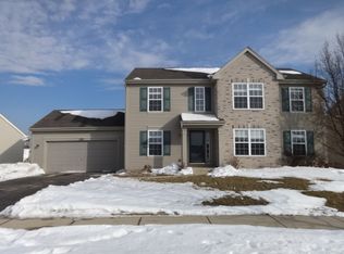 582 Devonaire Pkwy, Dekalb, IL 60115